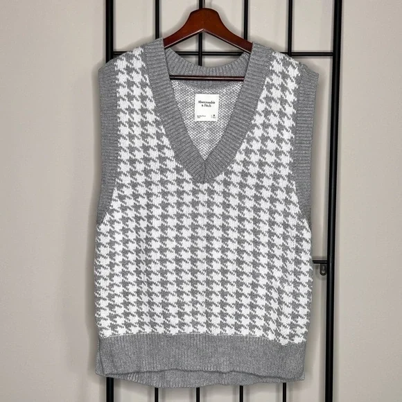 A&F Houndstooth V Neck Sweater Vest Sz M - Picture 6 of 6